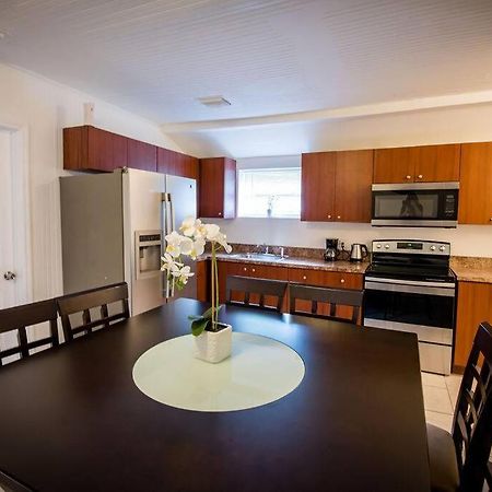 3 Bedroom Miami Home 15 Minutes To The Beach المظهر الخارجي الصورة