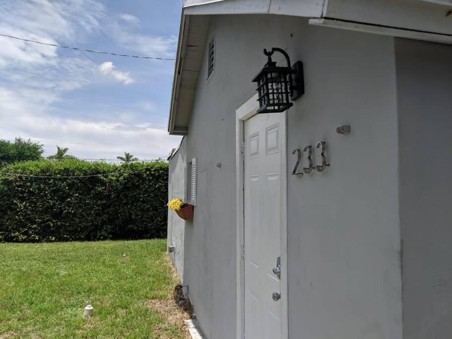 3 Bedroom Miami Home 15 Minutes To The Beach المظهر الخارجي الصورة