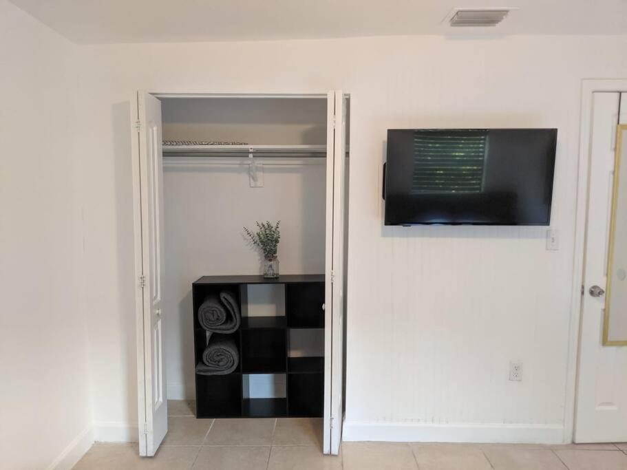 3 Bedroom Miami Home 15 Minutes To The Beach المظهر الخارجي الصورة